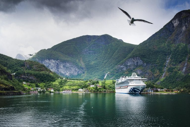 Why Choose a Cruise with Clouds Travel – Your Trusted Cruise Vacation Partner